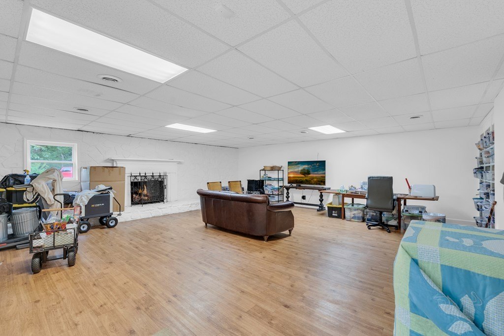 Smithville, Tennessee, 37166, United States, 4 Bedrooms Bedrooms, ,3 BathroomsBathrooms,Residential,Forsale,1960208