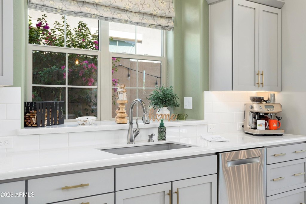 Buckeye, Arizona, 85396, United States, 3 Bedrooms Bedrooms, ,4 BathroomsBathrooms,Residential,Forsale,1987288