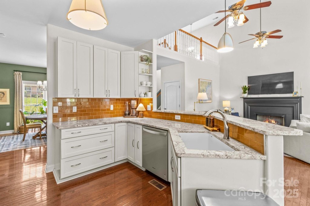Salisbury, North Carolina, 28147, United States, 3 Bedrooms Bedrooms, ,3.5 BathroomsBathrooms,Residential,Forsale,1953173