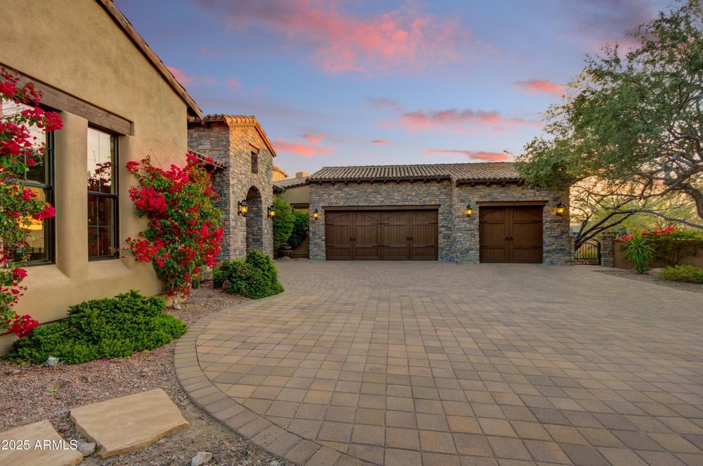Gold Canyon, Arizona, 85118, United States, 4 Bedrooms Bedrooms, ,5 BathroomsBathrooms,Residential,Forsale,1953452