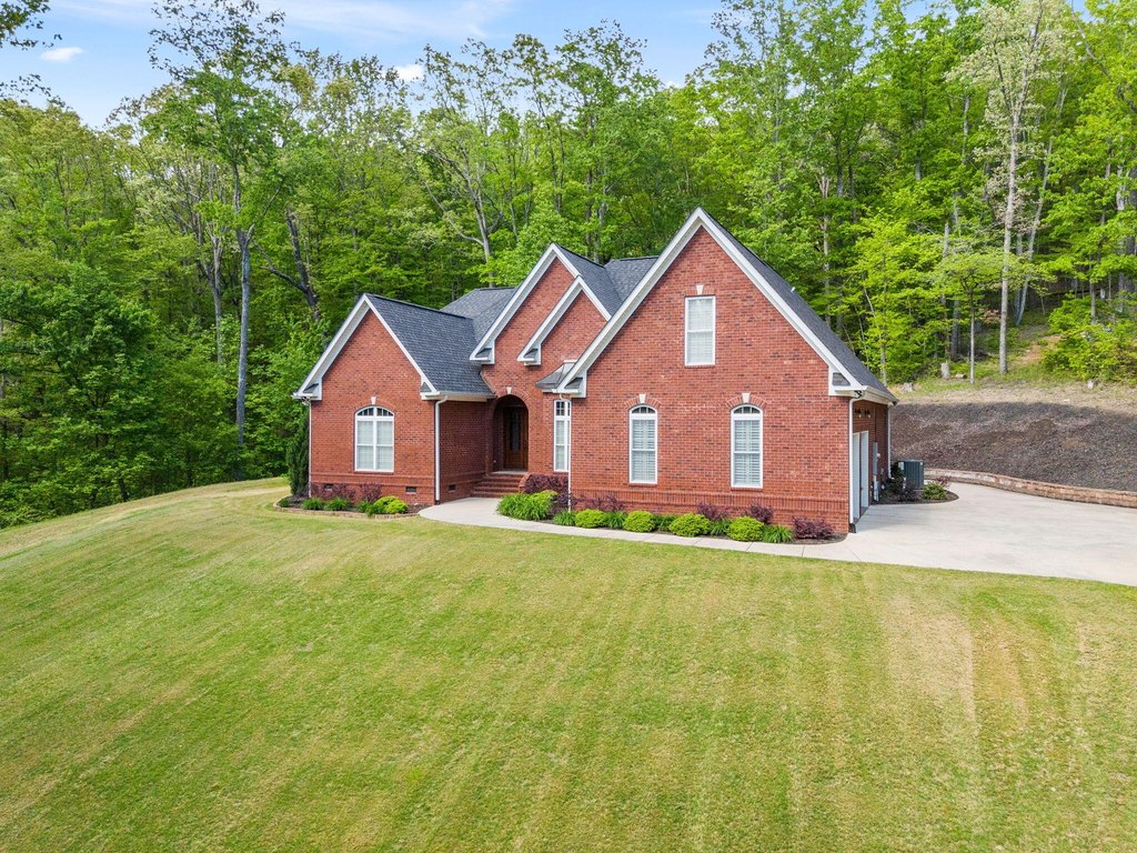 Chattanooga, Tennessee, 37419, United States, 4 Bedrooms Bedrooms, ,2.5 BathroomsBathrooms,Residential,Forsale,1894413