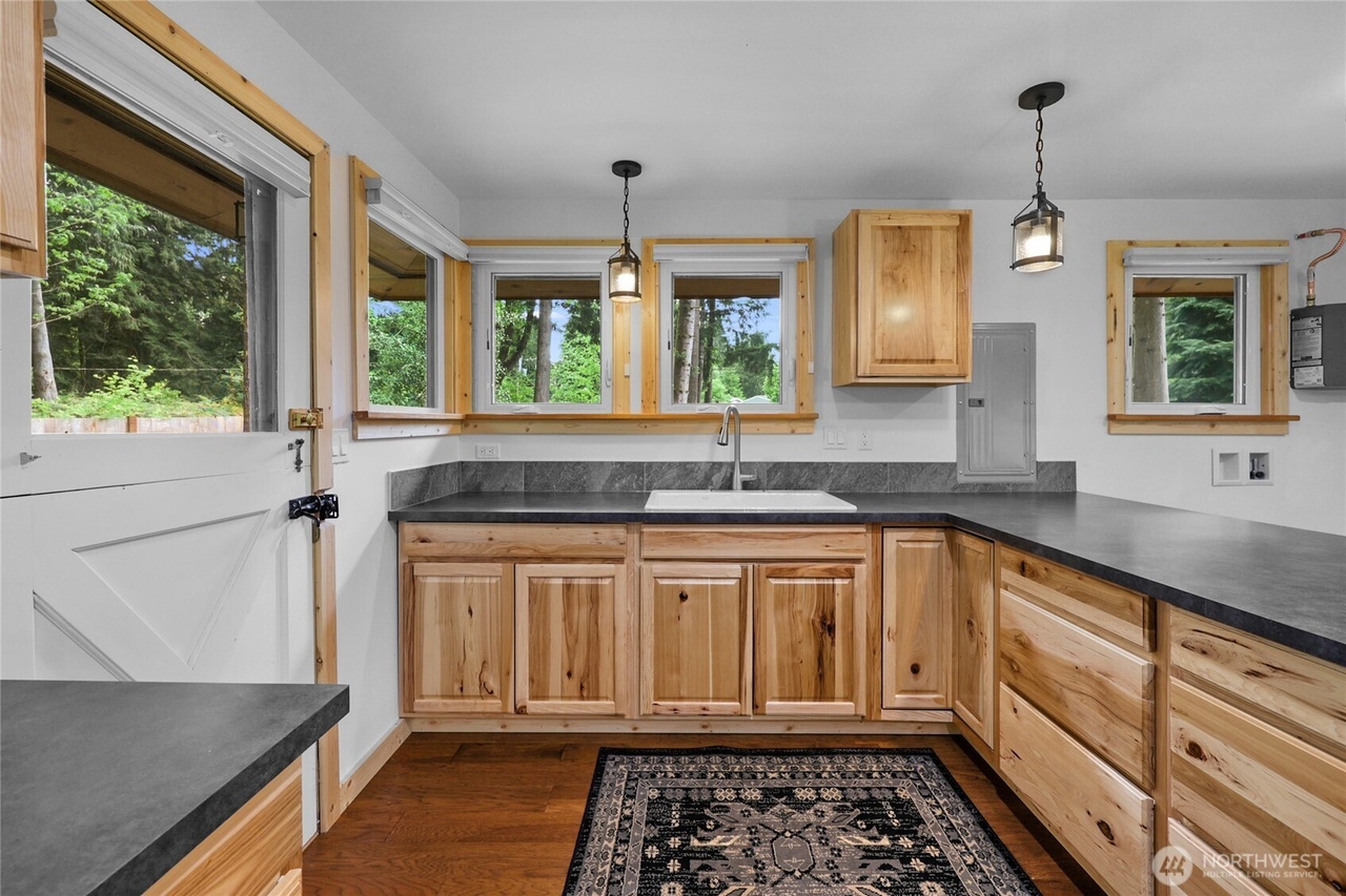 Granite Falls, Washington, 98252, United States, 1 Bedroom Bedrooms, ,0.5 BathroomBathrooms,Residential,Forsale,1946007