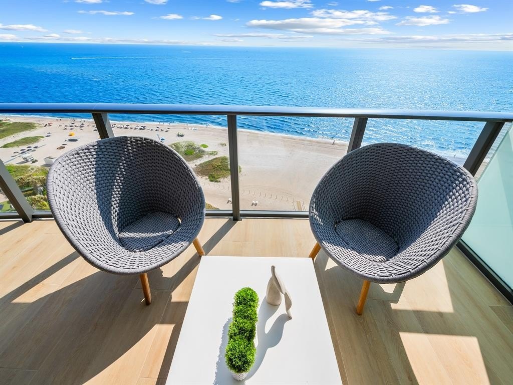 Pompano Beach, Florida, 33062, United States, 4 Bedrooms Bedrooms, ,4.5 BathroomsBathrooms,Residential,Forsale,1951892