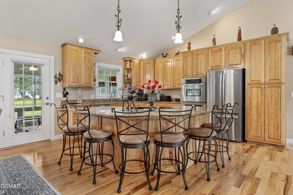 Sevierville, Tennessee, 37862, United States, 3 Bedrooms Bedrooms, ,2 BathroomsBathrooms,Residential,Forsale,1962011