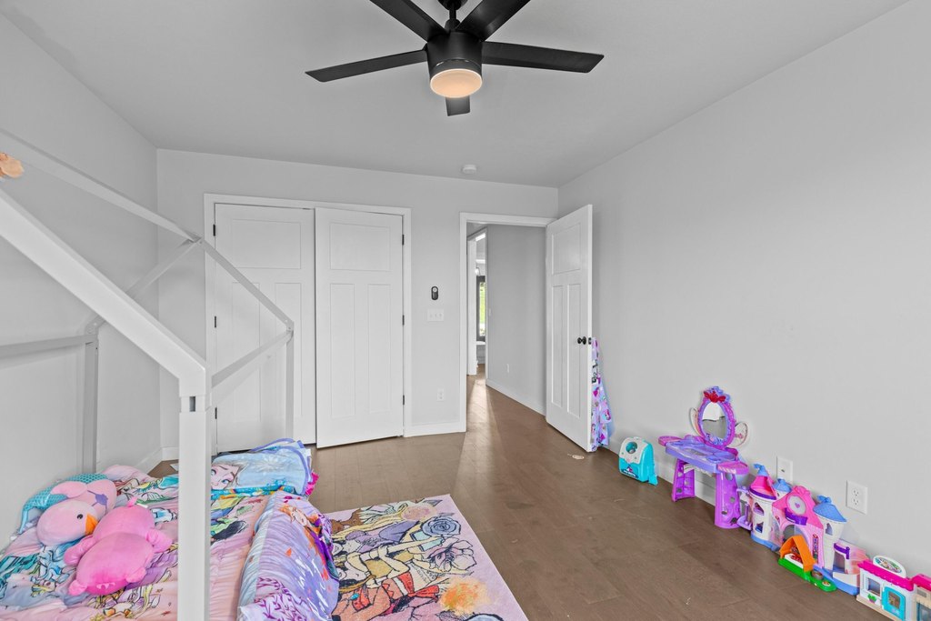 Jefferson City, Tennessee, 37760, United States, 3 Bedrooms Bedrooms, ,2.5 BathroomsBathrooms,Residential,Forsale,1962204