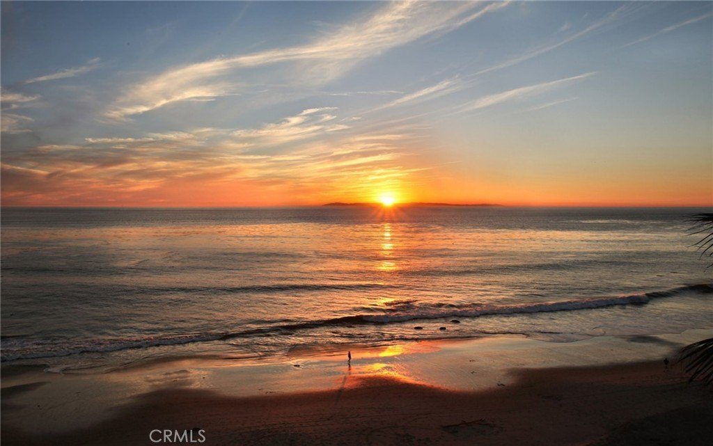 Dana Point, California, 92629, United States, 3 Bedrooms Bedrooms, ,2 BathroomsBathrooms,Residential,Forsale,1986020