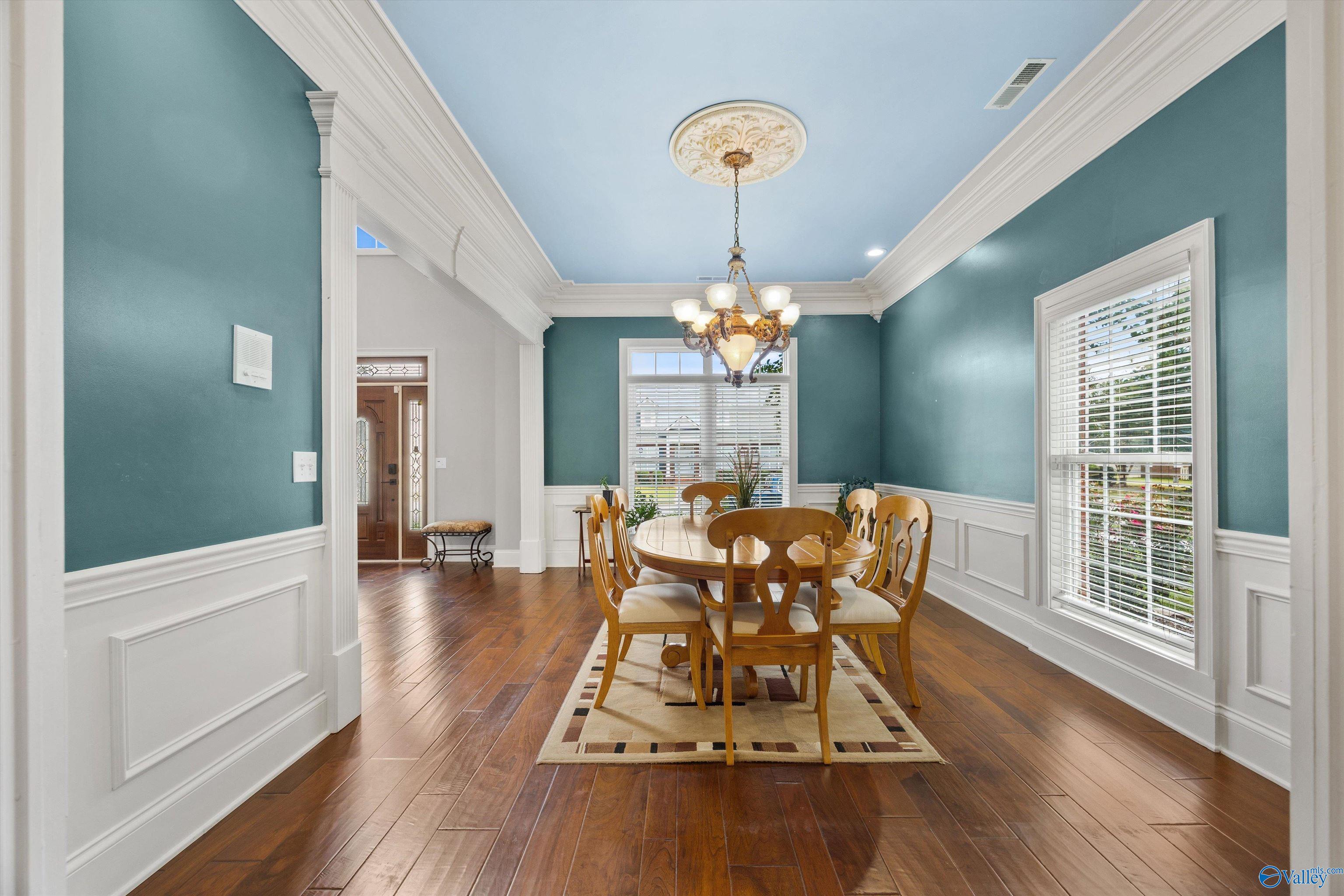 Owens Cross Roads, Alabama, 35763, United States, 5 Bedrooms Bedrooms, ,3.5 BathroomsBathrooms,Residential,Forsale,2007714