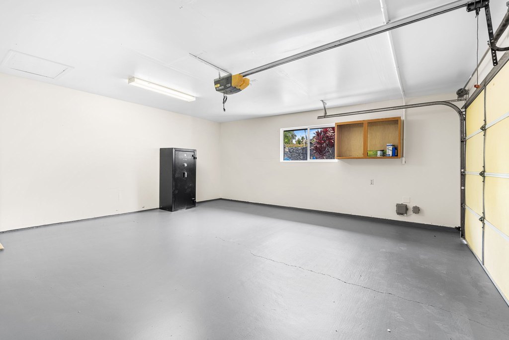 Kailua-Kona, Hawaii, 96740, United States, 3 Bedrooms Bedrooms, ,2 BathroomsBathrooms,Residential,Forsale,1989845