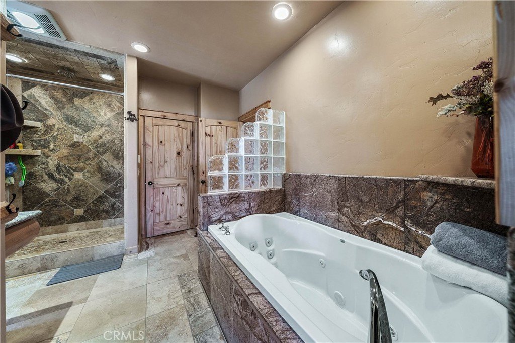 Clearlake, California, 95422, United States, 3 Bedrooms Bedrooms, ,2.5 BathroomsBathrooms,Residential,Forsale,1953139