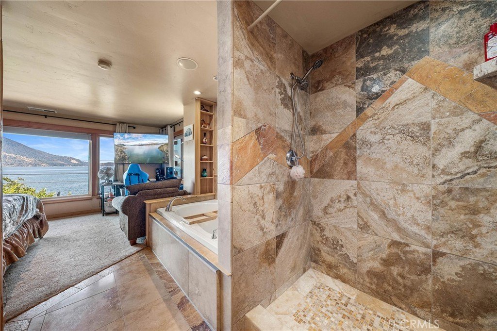 Clearlake, California, 95422, United States, 3 Bedrooms Bedrooms, ,2.5 BathroomsBathrooms,Residential,Forsale,1953139