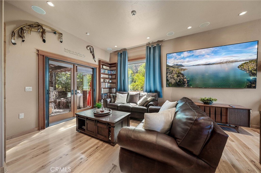 Clearlake, California, 95422, United States, 3 Bedrooms Bedrooms, ,2.5 BathroomsBathrooms,Residential,Forsale,1953139