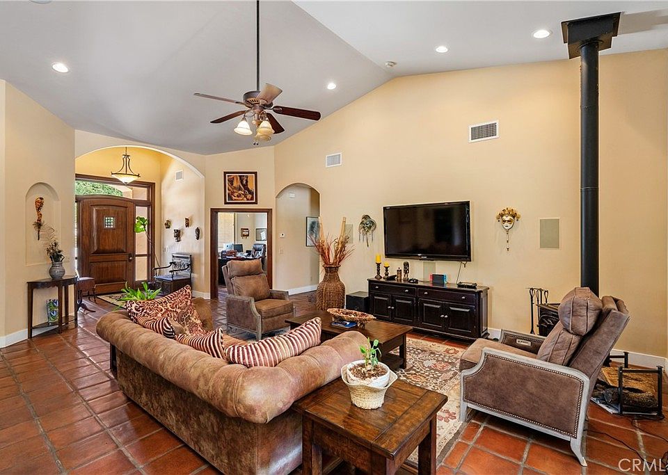 Paso Robles, California, 93446, United States, 4 Bedrooms Bedrooms, ,3 BathroomsBathrooms,Residential,Forsale,1960255