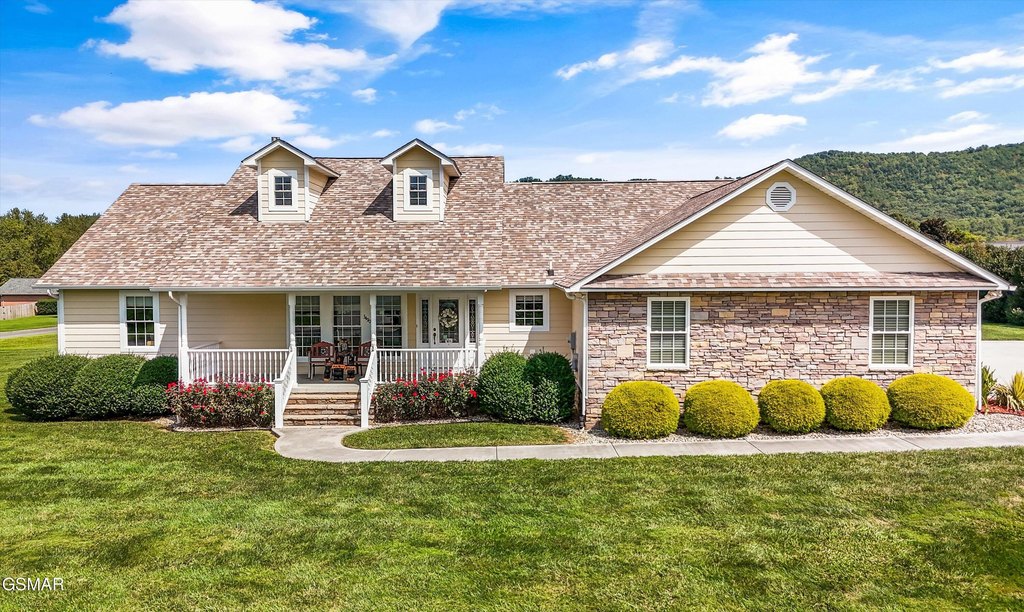 Sevierville, Tennessee, 37862, United States, 3 Bedrooms Bedrooms, ,2 BathroomsBathrooms,Residential,Forsale,1962011