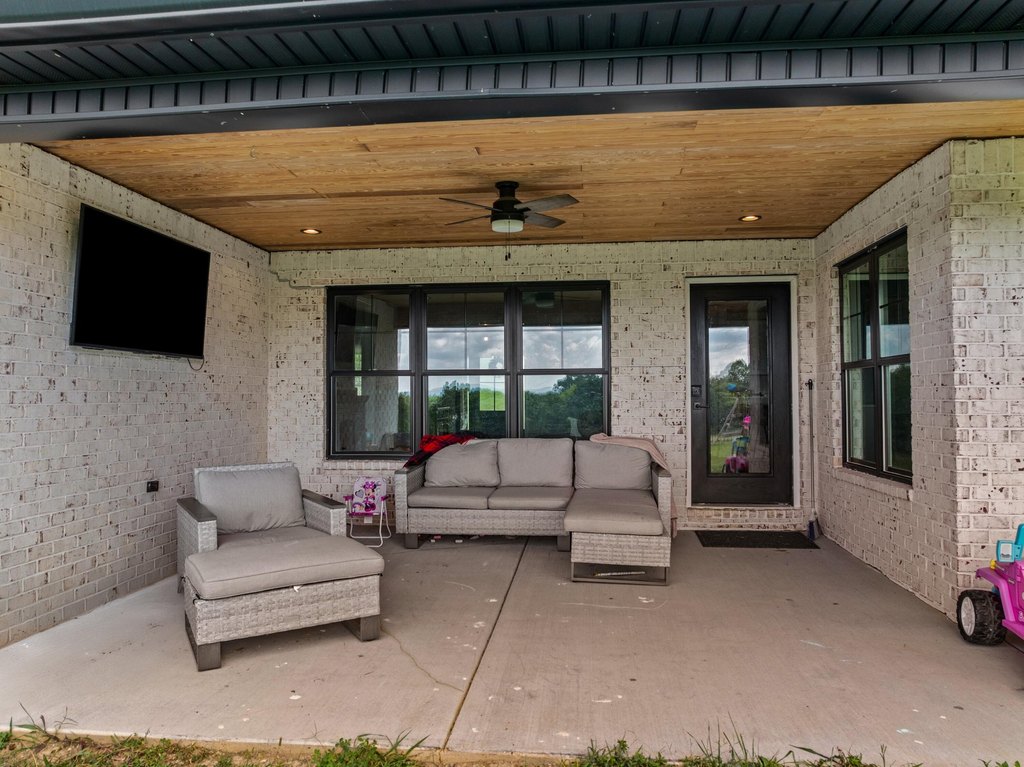 Jefferson City, Tennessee, 37760, United States, 3 Bedrooms Bedrooms, ,2.5 BathroomsBathrooms,Residential,Forsale,1962204