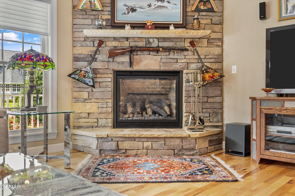 Sevierville, Tennessee, 37862, United States, 3 Bedrooms Bedrooms, ,2 BathroomsBathrooms,Residential,Forsale,1962011