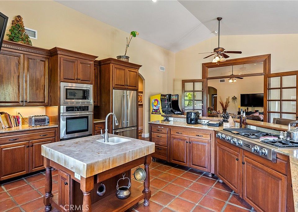 Paso Robles, California, 93446, United States, 4 Bedrooms Bedrooms, ,3 BathroomsBathrooms,Residential,Forsale,1960255