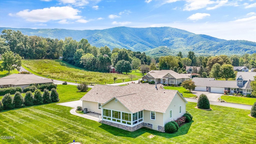 Sevierville, Tennessee, 37862, United States, 3 Bedrooms Bedrooms, ,2 BathroomsBathrooms,Residential,Forsale,1962011