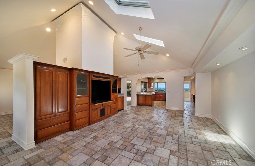 Dana Point, California, 92629, United States, 3 Bedrooms Bedrooms, ,2 BathroomsBathrooms,Residential,Forsale,1986020