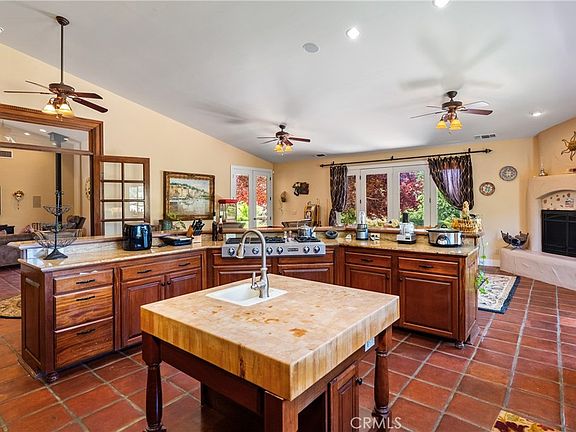 Paso Robles, California, 93446, United States, 4 Bedrooms Bedrooms, ,3 BathroomsBathrooms,Residential,Forsale,1960255