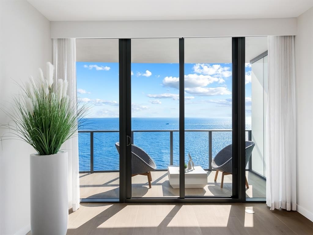 Pompano Beach, Florida, 33062, United States, 4 Bedrooms Bedrooms, ,4.5 BathroomsBathrooms,Residential,Forsale,1951892