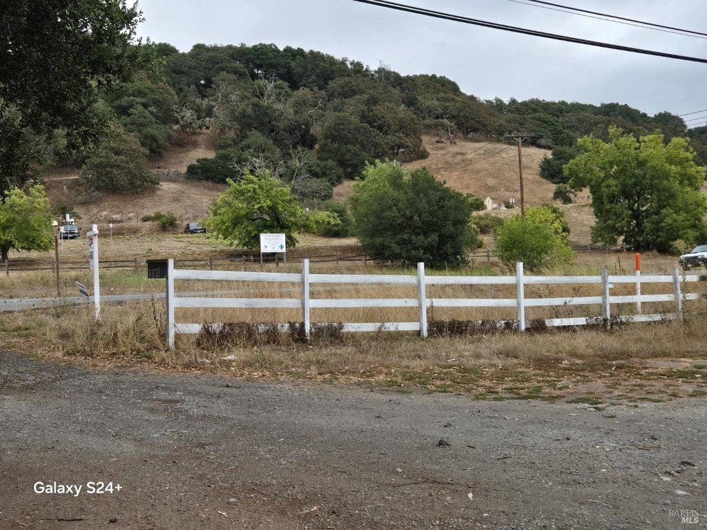 Santa Rosa, California, 95404, United States, 3 Bedrooms Bedrooms, ,2 BathroomsBathrooms,Residential,Forsale,1953118