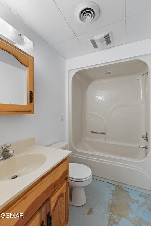 Newport, Tennessee, 37821, United States, 5 Bedrooms Bedrooms, ,2.5 BathroomsBathrooms,Residential,Forsale,1999410