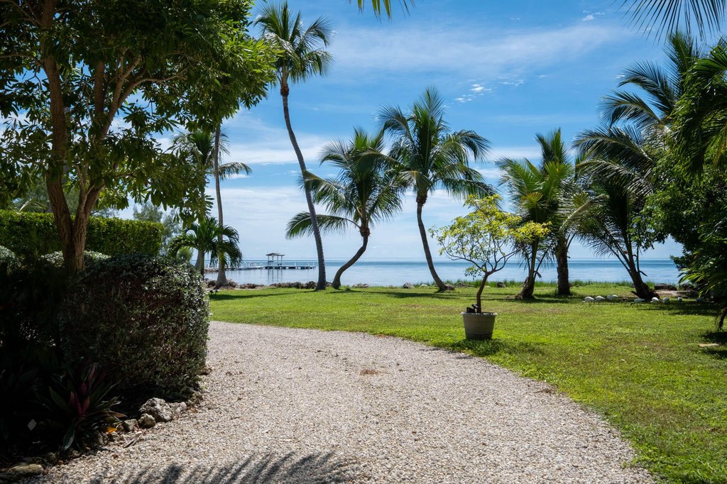 Upper Matecumbe Key Islamorada, Florida, 33036, United States, 3 Bedrooms Bedrooms, ,3 BathroomsBathrooms,Residential,Forsale,2004336