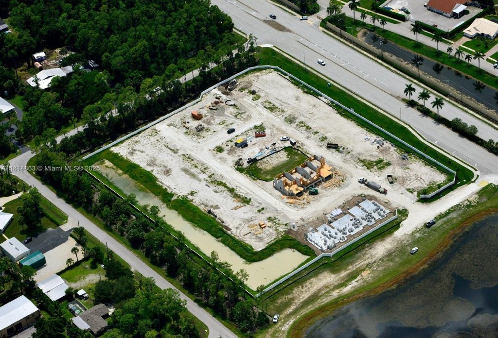 Naples, Florida, 34112, United States, 3 Bedrooms Bedrooms, ,2.5 BathroomsBathrooms,Residential,Forsale,1995056