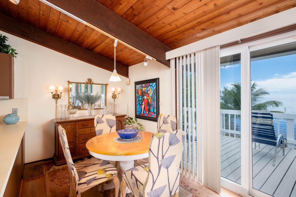 Upper Matecumbe Key Islamorada, Florida, 33036, United States, 3 Bedrooms Bedrooms, ,3 BathroomsBathrooms,Residential,Forsale,2004336