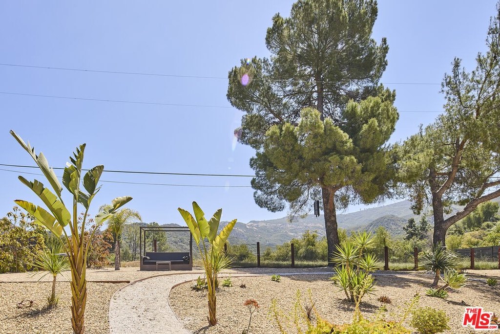 Calabasas, California, 91302, United States, 4 Bedrooms Bedrooms, ,4 BathroomsBathrooms,Residential,Forsale,1985952