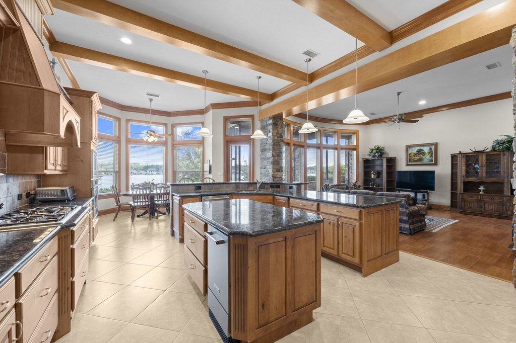 Montgomery, Texas, 77356, United States, 4 Bedrooms Bedrooms, ,4.5 BathroomsBathrooms,Residential,Forsale,1962013