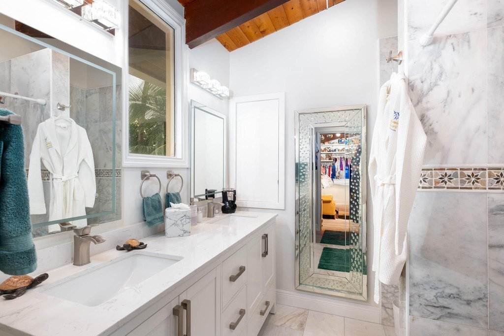 Upper Matecumbe Key Islamorada, Florida, 33036, United States, 3 Bedrooms Bedrooms, ,3 BathroomsBathrooms,Residential,Forsale,2004336