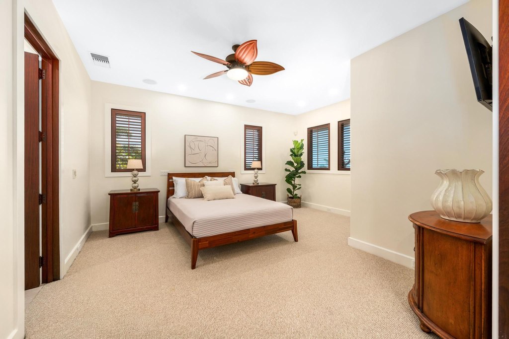 Kailua-Kona, Hawaii, 96740, United States, 4 Bedrooms Bedrooms, ,4.5 BathroomsBathrooms,Residential,Forsale,1953861