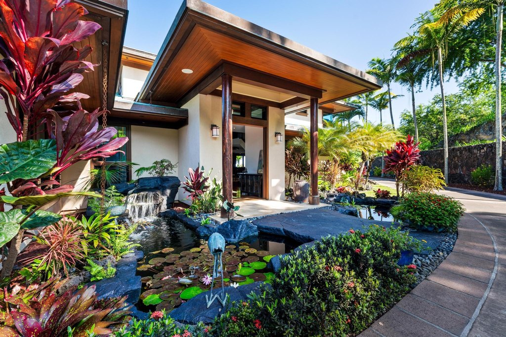 Kailua-Kona, Hawaii, 96740, United States, 4 Bedrooms Bedrooms, ,4.5 BathroomsBathrooms,Residential,Forsale,1953861