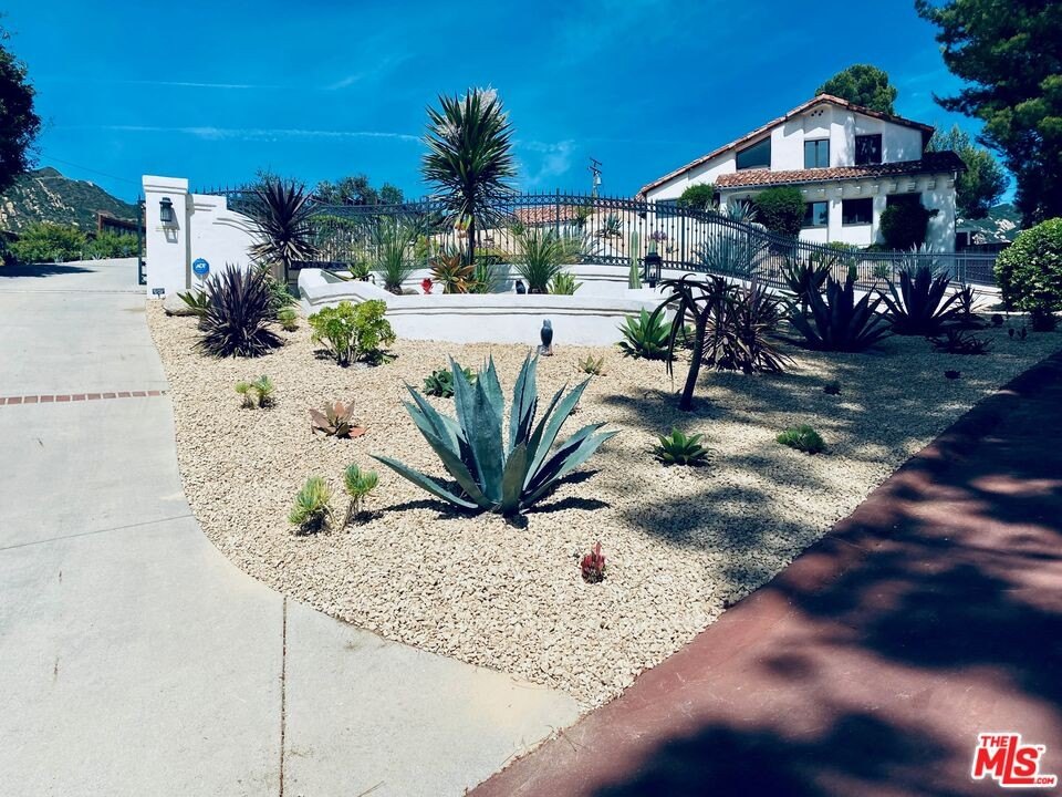 Calabasas, California, 91302, United States, 4 Bedrooms Bedrooms, ,4 BathroomsBathrooms,Residential,Forsale,1985952