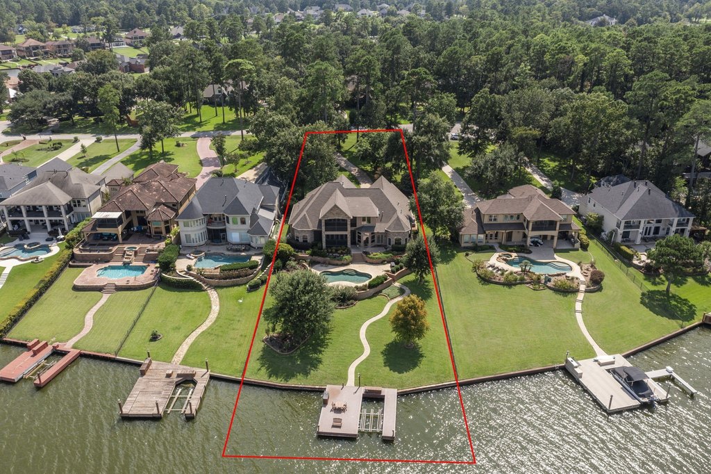 Montgomery, Texas, 77356, United States, 4 Bedrooms Bedrooms, ,4.5 BathroomsBathrooms,Residential,Forsale,1962013