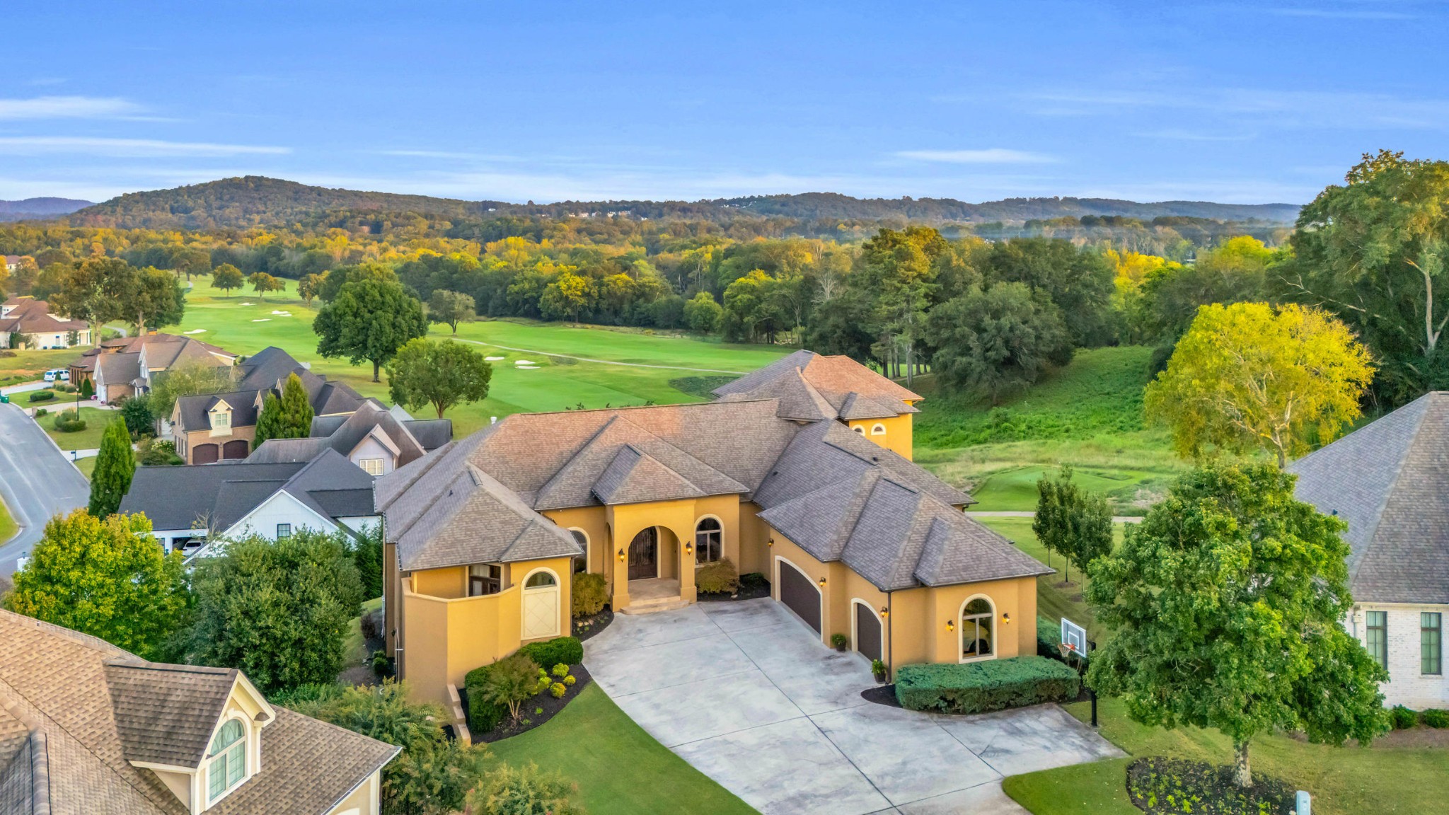 Ringgold, Georgia, 30736, United States, 5 Bedrooms Bedrooms, ,5.5 BathroomsBathrooms,Residential,Forsale,1963497