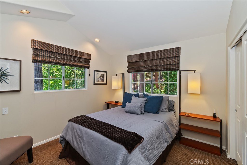 Lake Arrowhead, California, 92352, United States, 3 Bedrooms Bedrooms, ,2.5 BathroomsBathrooms,Residential,Forsale,1953293