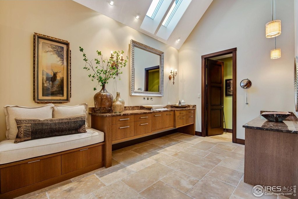 Evergreen, Colorado, 80439, United States, 6 Bedrooms Bedrooms, ,6.5 BathroomsBathrooms,Residential,Forsale,1967232