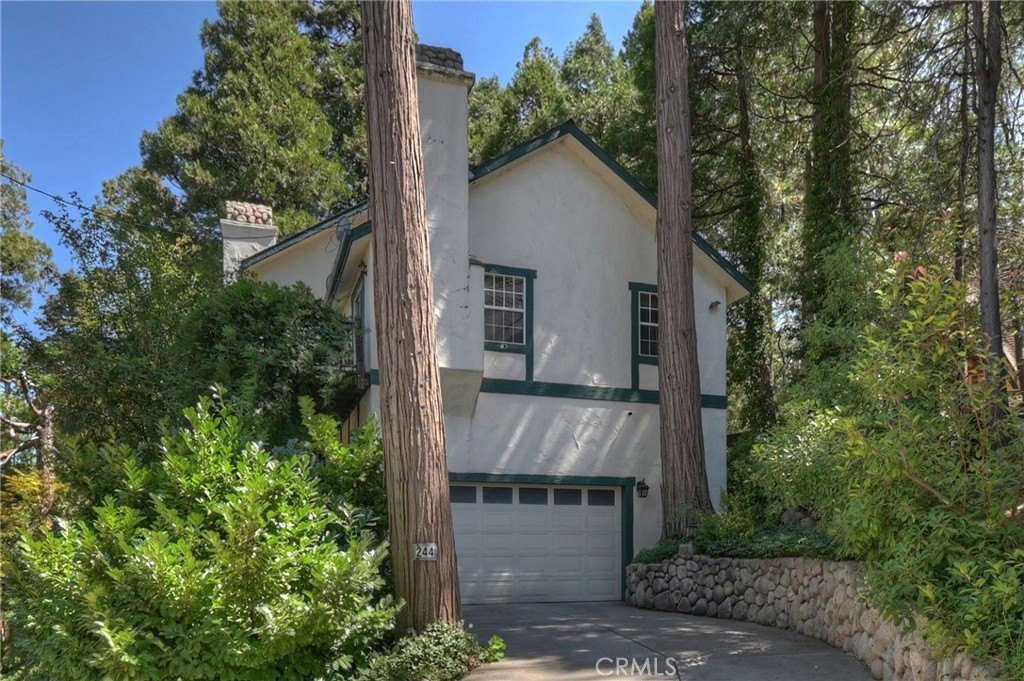 Lake Arrowhead, California, 92352, United States, 3 Bedrooms Bedrooms, ,2.5 BathroomsBathrooms,Residential,Forsale,1953293