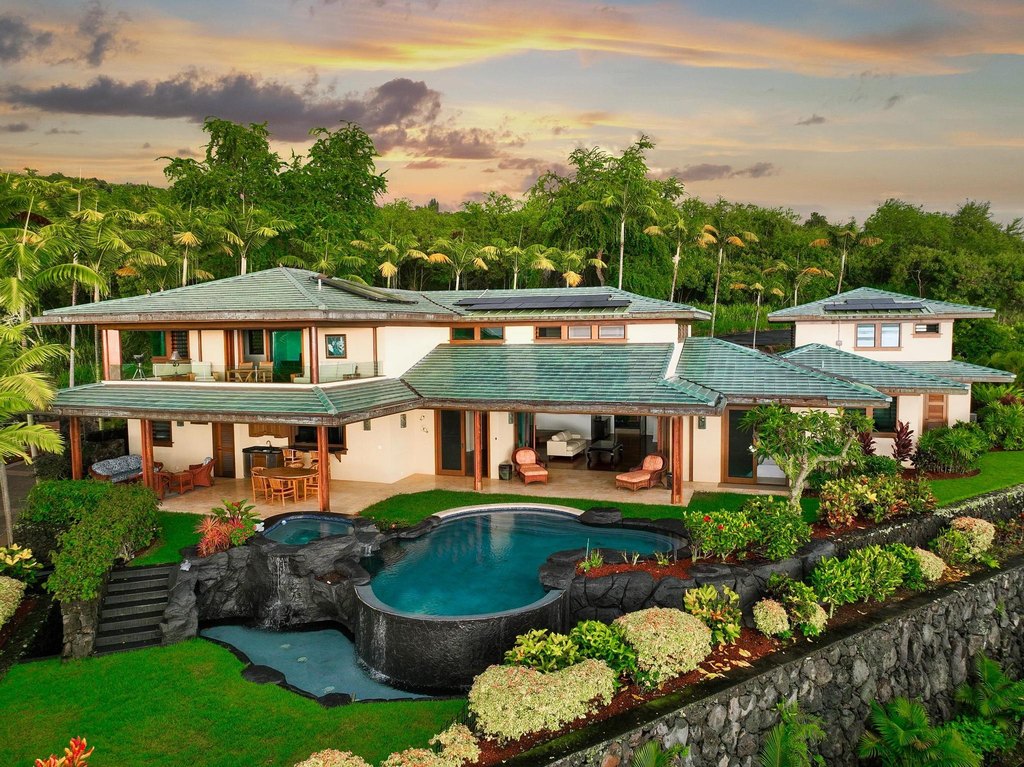 Kailua-Kona, Hawaii, 96740, United States, 4 Bedrooms Bedrooms, ,4.5 BathroomsBathrooms,Residential,Forsale,1953861