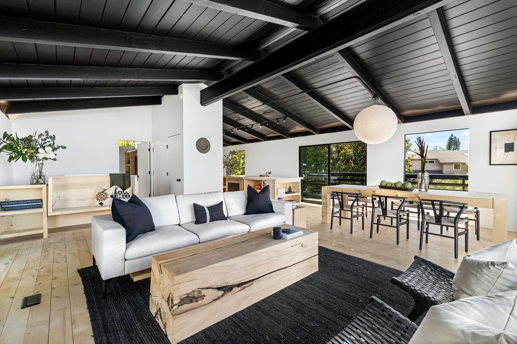 Kamuela, Hawaii, 96743, United States, 4 Bedrooms Bedrooms, ,4.5 BathroomsBathrooms,Residential,Forsale,1989844