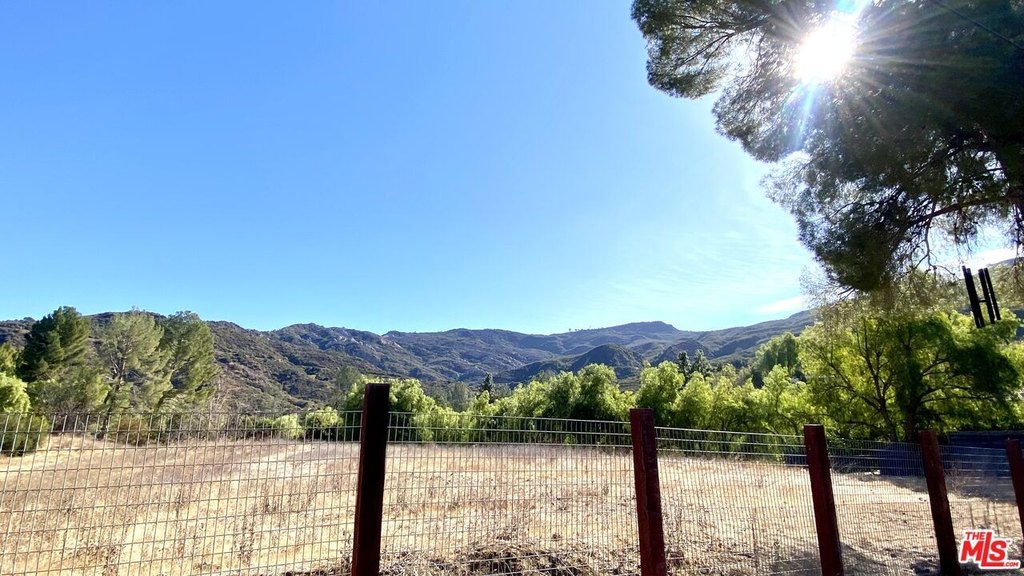 Calabasas, California, 91302, United States, 4 Bedrooms Bedrooms, ,4 BathroomsBathrooms,Residential,Forsale,1985952