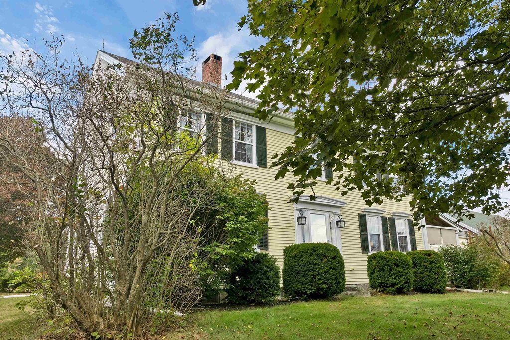 Brookfield, New Hampshire, 03872, United States, 4 Bedrooms Bedrooms, ,2.5 BathroomsBathrooms,Residential,Forsale,1952918