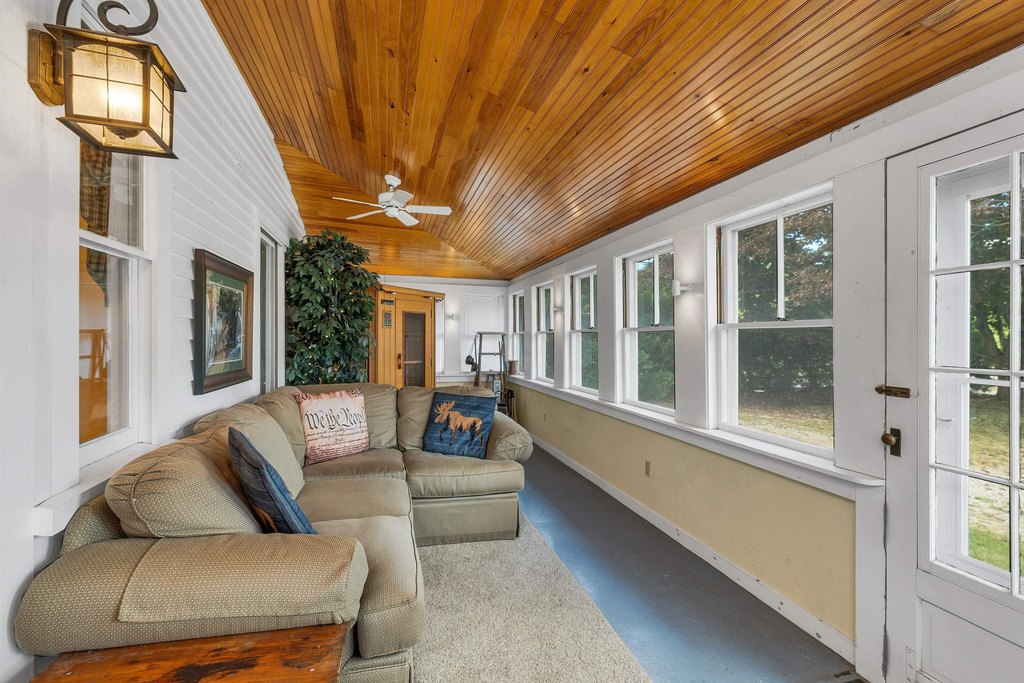 Brookfield, New Hampshire, 03872, United States, 4 Bedrooms Bedrooms, ,2.5 BathroomsBathrooms,Residential,Forsale,1952918