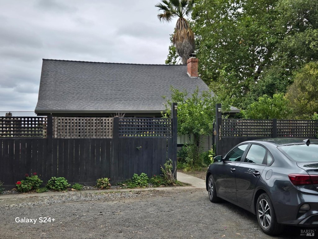 Santa Rosa, California, 95404, United States, 3 Bedrooms Bedrooms, ,2 BathroomsBathrooms,Residential,Forsale,1953118