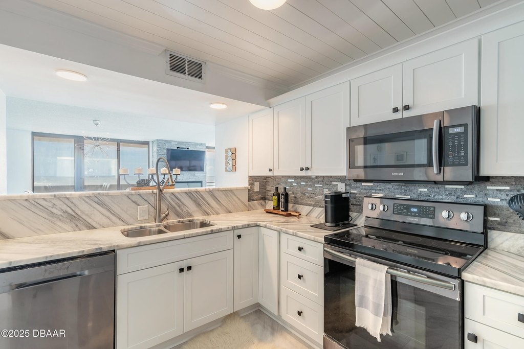 Daytona Beach, Florida, 32118, United States, 3 Bedrooms Bedrooms, ,2 BathroomsBathrooms,Residential,Forsale,1964572