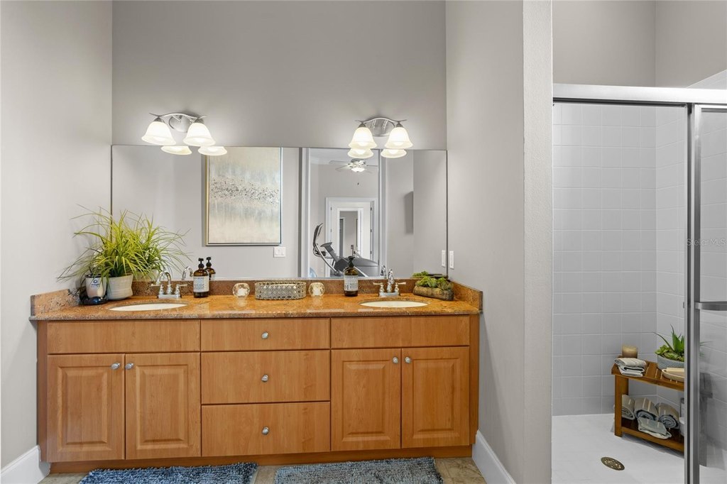 OCALA, Florida, 34480, United States, 5 Bedrooms Bedrooms, ,5.5 BathroomsBathrooms,Residential,Forsale,2009503