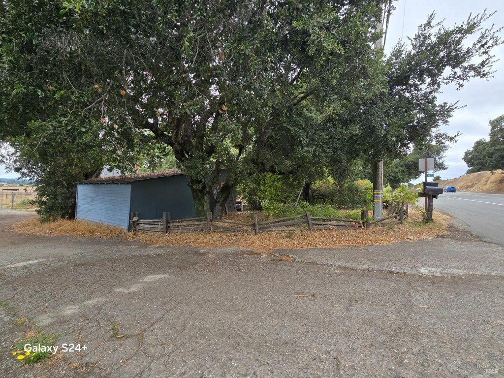 Santa Rosa, California, 95404, United States, 3 Bedrooms Bedrooms, ,2 BathroomsBathrooms,Residential,Forsale,1953118