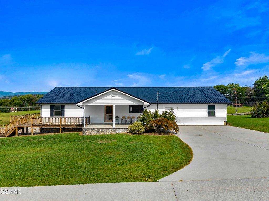 Newport, Tennessee, 37821, United States, 5 Bedrooms Bedrooms, ,2.5 BathroomsBathrooms,Residential,Forsale,1999410 Newport, Tennessee, 37821, United States, 5 Bedrooms Bedrooms, ,2.5 BathroomsBathrooms,Residential,Forsale,1999410